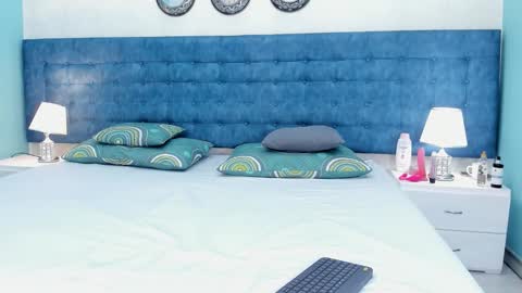 Alahiacardona online show from 11/08/25, 01:22