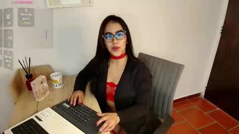 Snapshot of alahiacolucci chatting on 06/13/26, 01:09 alahiacolucci online show from 06/13/26, 01:09