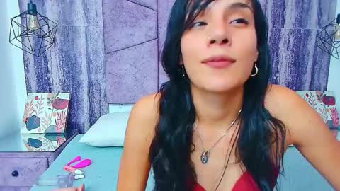 Snapshot of alahiaevansz chatting on 02/04/26, 01:44 AlahiaEvansz online show from 02/04/26, 01:44