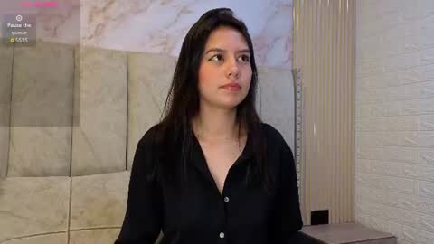alahiasweet1 online show from 06/25/26, 11:48