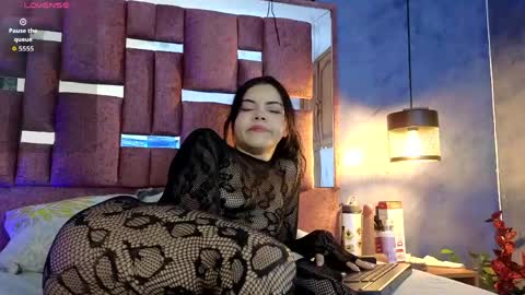 Snapshot of alahiia_lee chatting on 04/25/26, 11:57 ALahiia Lee online show from 04/25/26, 11:57