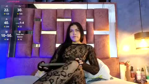 Snapshot of alahiia_lee chatting on 05/06/26, 11:59 ALahiia Lee online show from 05/06/26, 11:59