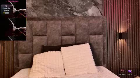 alahyapalmer_ online show from 09/14/25, 09:30