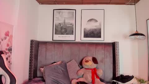 Alaia Carter online show from 11/19/25, 04:34