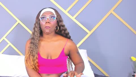 alaia_colins online show from 01/11/25, 06:45