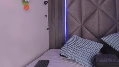  Alaia  online show from 10/27/25, 11:36