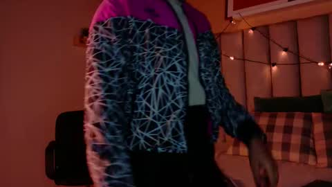  Alaia  online show from 11/21/25, 11:31