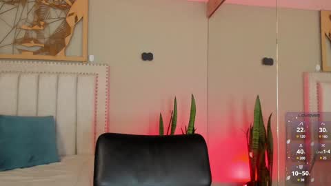     online show from 01/03/25, 01:27