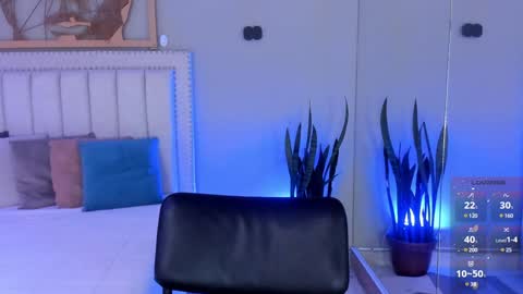     online show from 01/15/25, 07:23