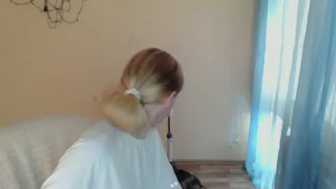 Anna online show from 06/30/26, 11:22