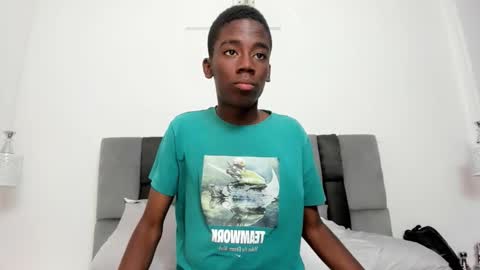 Snapshot of alan_blacke chatting on 10/29/25, 08:10 alan_blacke online show from 10/29/25, 08:10