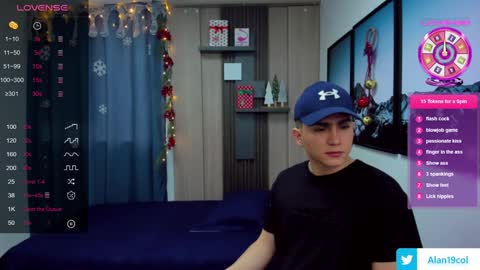 Alan  Kevin can we reach 100 thumbs up please guys  online show from 12/24/24, 11:38