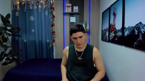 Alan  Kevin can we reach 100 thumbs up please guys  online show from 12/29/24, 11:40