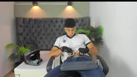 Alan online show from 09/27/25, 12:54