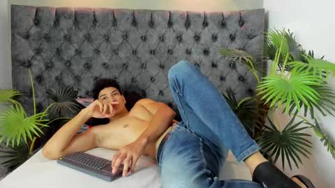 Alan online show from 10/24/25, 01:18