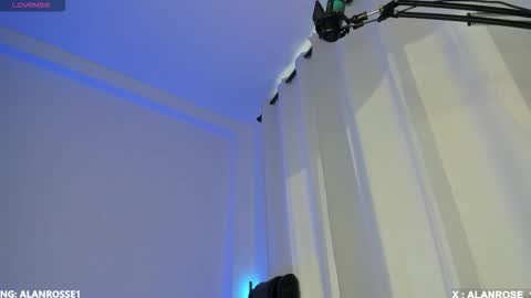 Snapshot of alan_rosee chatting on 01/13/26, 01:49 Alan online show from 01/13/26, 01:49