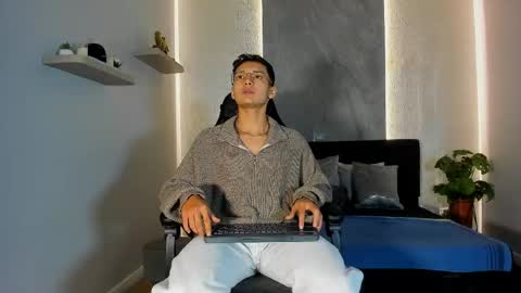 Snapshot of alan_salazar chatting on 05/24/26, 02:22 alan_salazar online show from 05/24/26, 02:22
