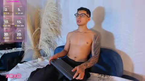Snapshot of alan_salazar chatting on 06/10/26, 05:45 alan_salazar online show from 06/10/26, 05:45