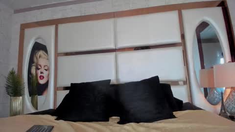 ---Alan--- online show from 10/04/25, 04:21