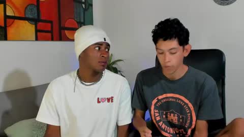 Snapshot of alan_scot chatting on 09/13/25, 01:05 Alan and Criss - WE JUST FRIENDS WITH BENEFITS BOTH VERS online show from 09/13/25, 01:05