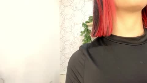 alana_2916 online show from 03/03/25, 07:49