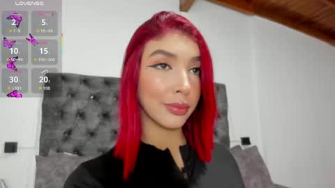 Snapshot of alana_2916_ chatting on 05/27/26, 12:13 Alana online show from 05/27/26, 12:13