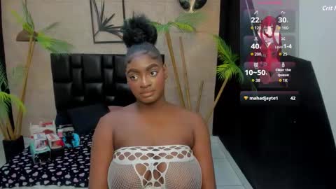 Snapshot of alana_bonny chatting on 11/06/25, 01:23 Alana online show from 11/06/25, 01:23