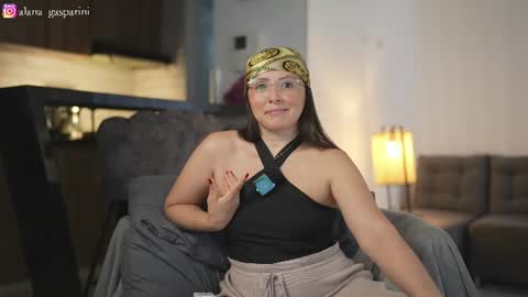 Alana Gasparini online show from 06/25/26, 10:14