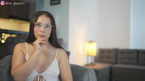 Alana Gasparini online show from 07/28/26, 08:01