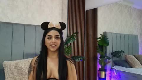 Alana online show from 01/13/25, 05:02