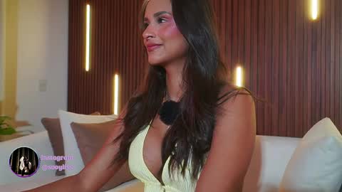 Alana online show from 05/23/26, 03:12