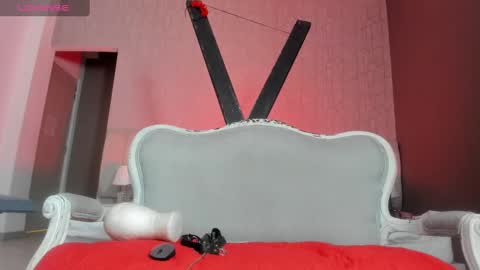 Alana Jonnes - SwItCh BDSM  SLAVE AND DOMINATRIX  online show from 01/02/25, 01:08