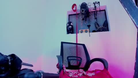 Snapshot of alana_jones___ chatting on 04/27/26, 10:08 Alana jones online show from 04/27/26, 10:08