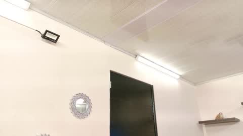 Maeve  online show from 09/29/25, 11:04