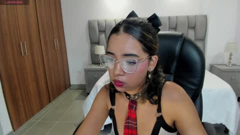 alana  online show from 05/26/26, 07:10