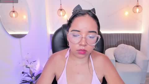 alana  online show from 06/16/26, 06:54