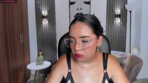 alana  online show from 07/15/26, 07:19