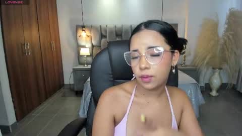 alana  online show from 07/21/26, 08:11