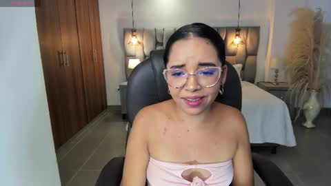 alana  online show from 07/27/26, 06:59