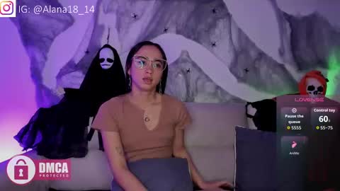 alana_pherson online show from 10/18/25, 07:31