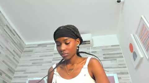 Alana online show from 10/18/25, 06:52