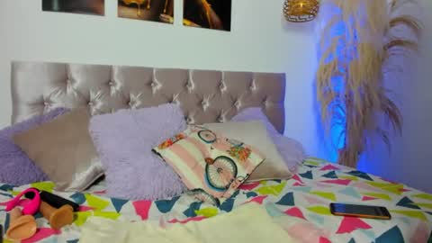 alana_vega69 online show from 06/10/26, 12:26