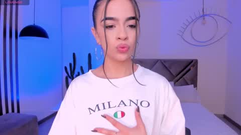 Alana online show from 11/11/25, 12:27