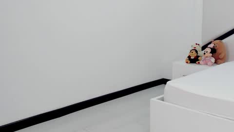 Alana online show from 09/23/25, 11:46