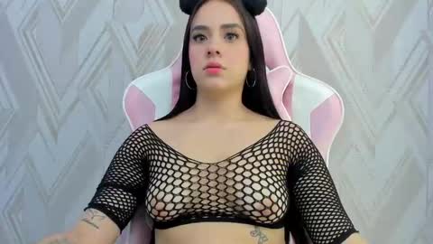Alana Flores online show from 01/28/25, 01:05