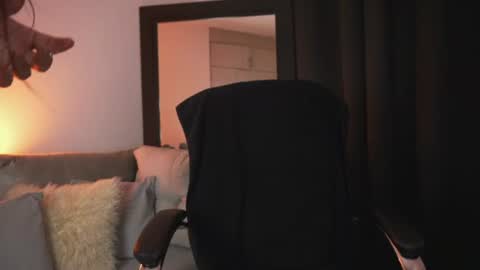 Alanna online show from 07/29/26, 06:22