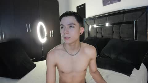 alanblack1 online show from 11/19/25, 09:59