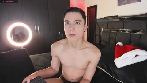 alanblack1 online show from 12/03/25, 10:19