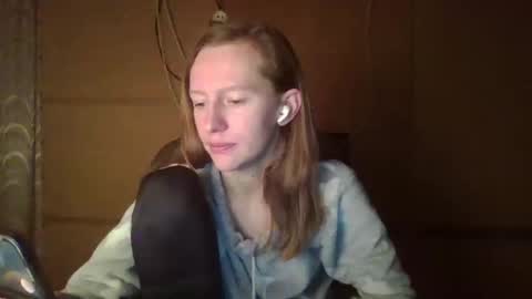 Elisa online show from 03/02/25, 09:43
