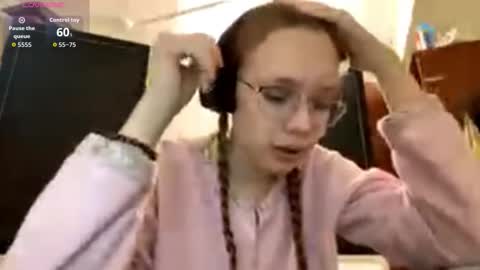 Stella online show from 10/06/25, 05:54